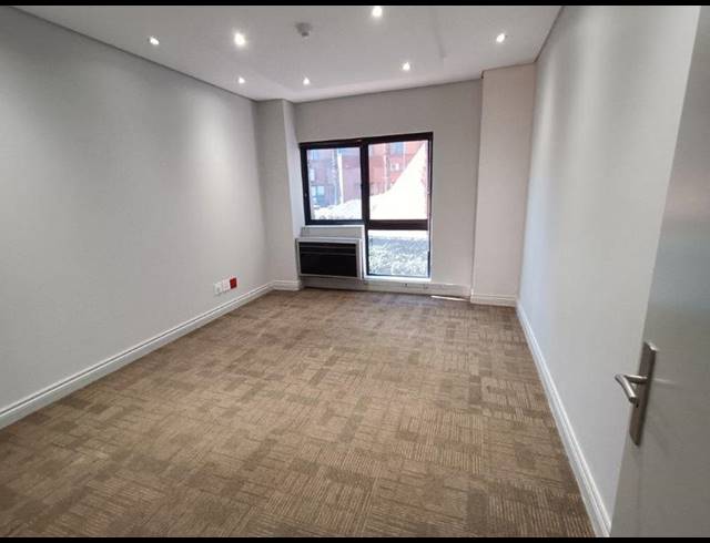 BUSINESS PROPERTY TO RENT IN WELTEVREDEN PARK